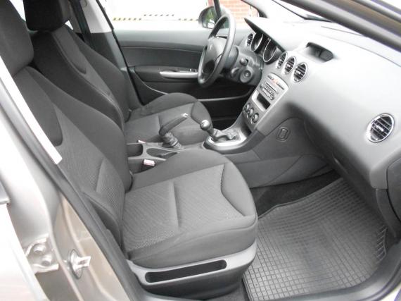 ObrázekPeugeot 308 1.6HDi, tažné, AC, po servisu #11